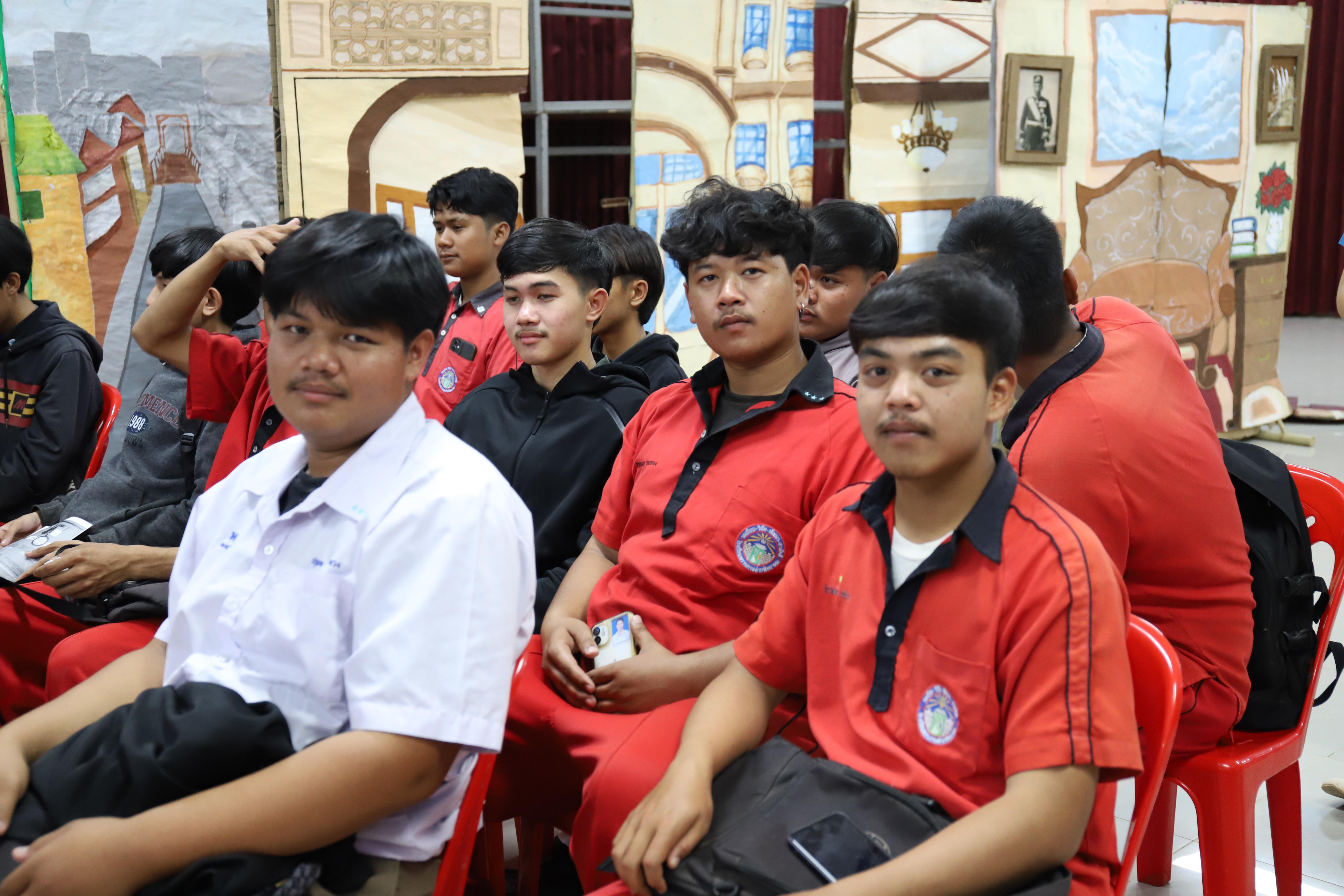 42. โรงเรียนพรานกระต่ายพิทยาคม