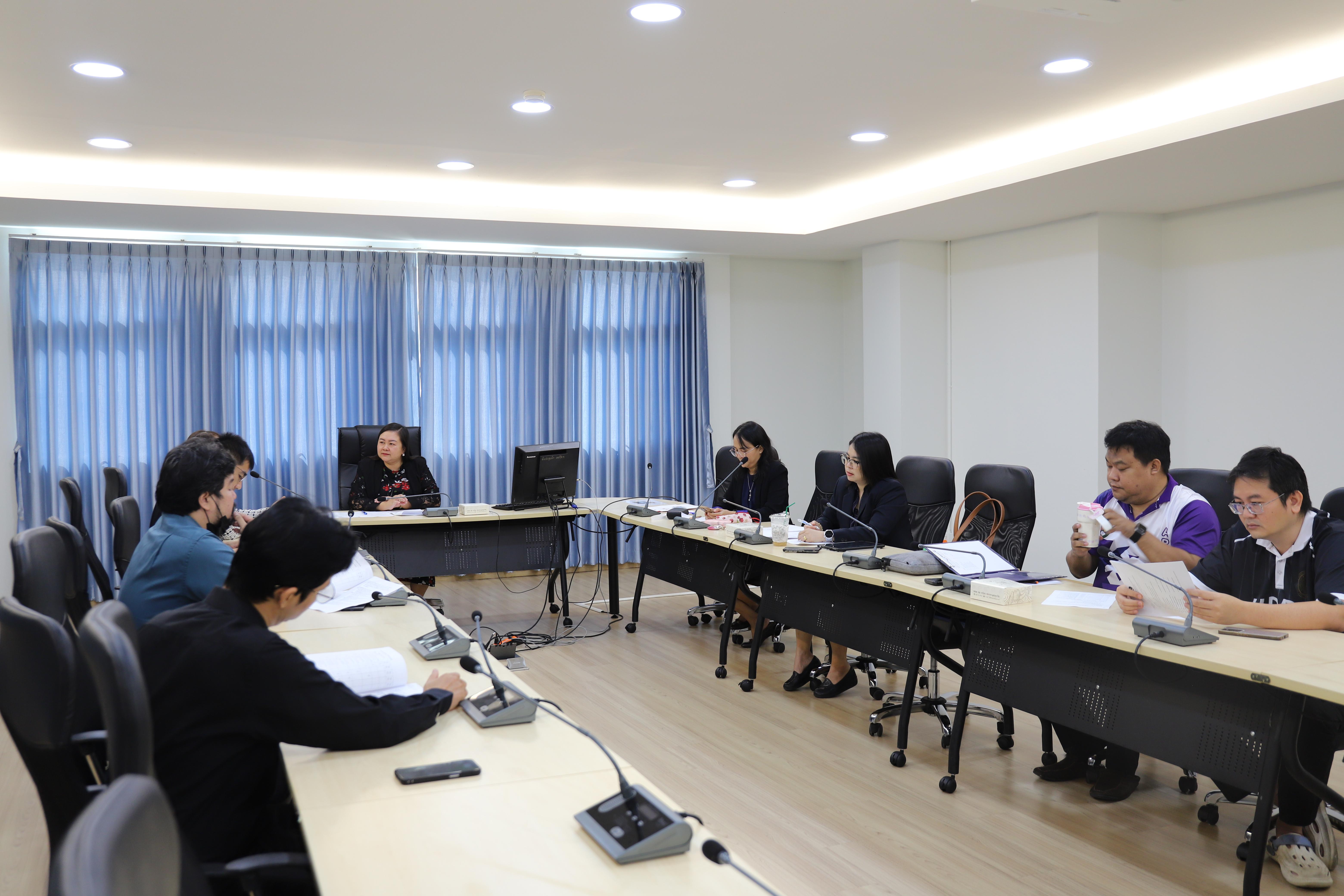 19. กิจกรรมการประชุมเชิงปฏิบัติการเพื่อวิพากษ์และปรับปรุงหลักสูตร Credit Bank  แบบโมดูล โดยเน้นการแลกเปลี่ยนความคิดเห็น