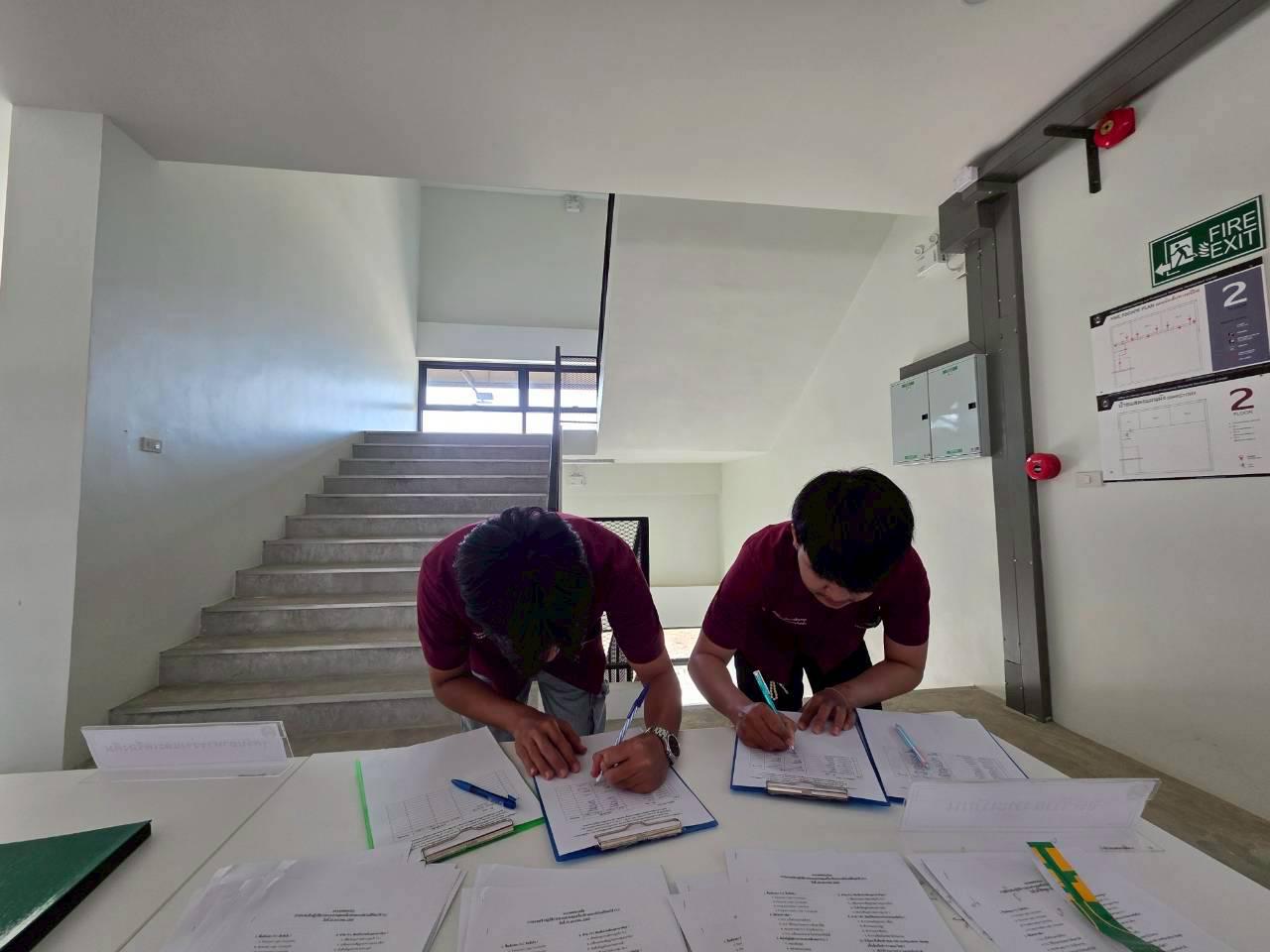 26. อบรมเชิงปฏิบัติการระบบควบคุมเครื่องจักรแบบอัตโนมัติโดยใช้ PLC ภายใต้โครงการพัฒนากำลังคนเพื่อให้สอดคล้องตามมาตรฐานสากล