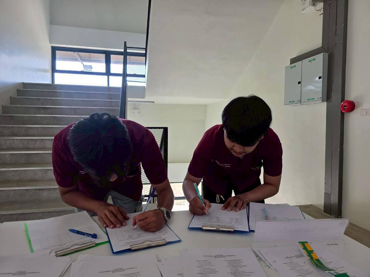 27. อบรมเชิงปฏิบัติการระบบควบคุมเครื่องจักรแบบอัตโนมัติโดยใช้ PLC ภายใต้โครงการพัฒนากำลังคนเพื่อให้สอดคล้องตามมาตรฐานสากล