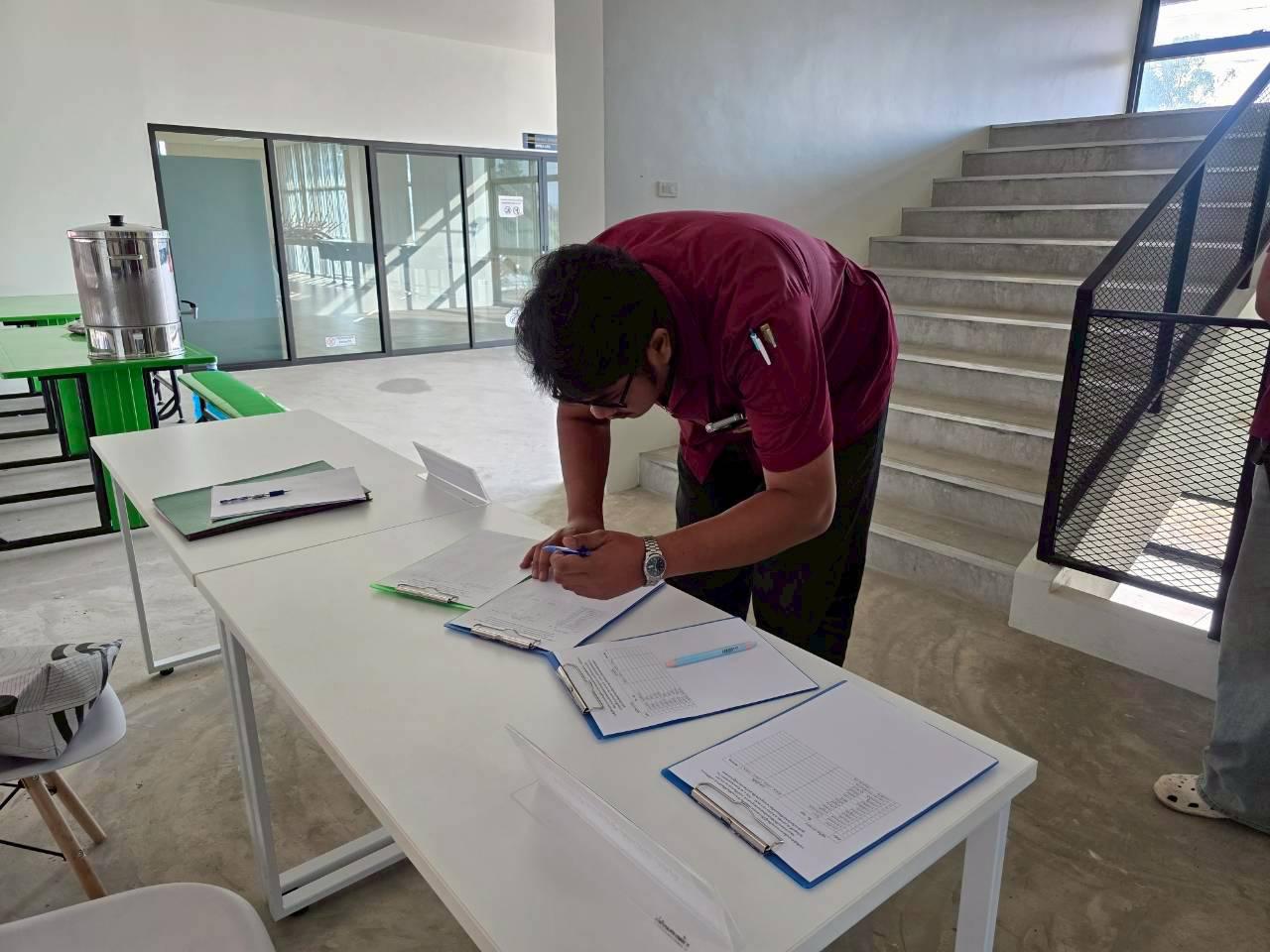 47. อบรมเชิงปฏิบัติการระบบควบคุมเครื่องจักรแบบอัตโนมัติโดยใช้ PLC ภายใต้โครงการพัฒนากำลังคนเพื่อให้สอดคล้องตามมาตรฐานสากล