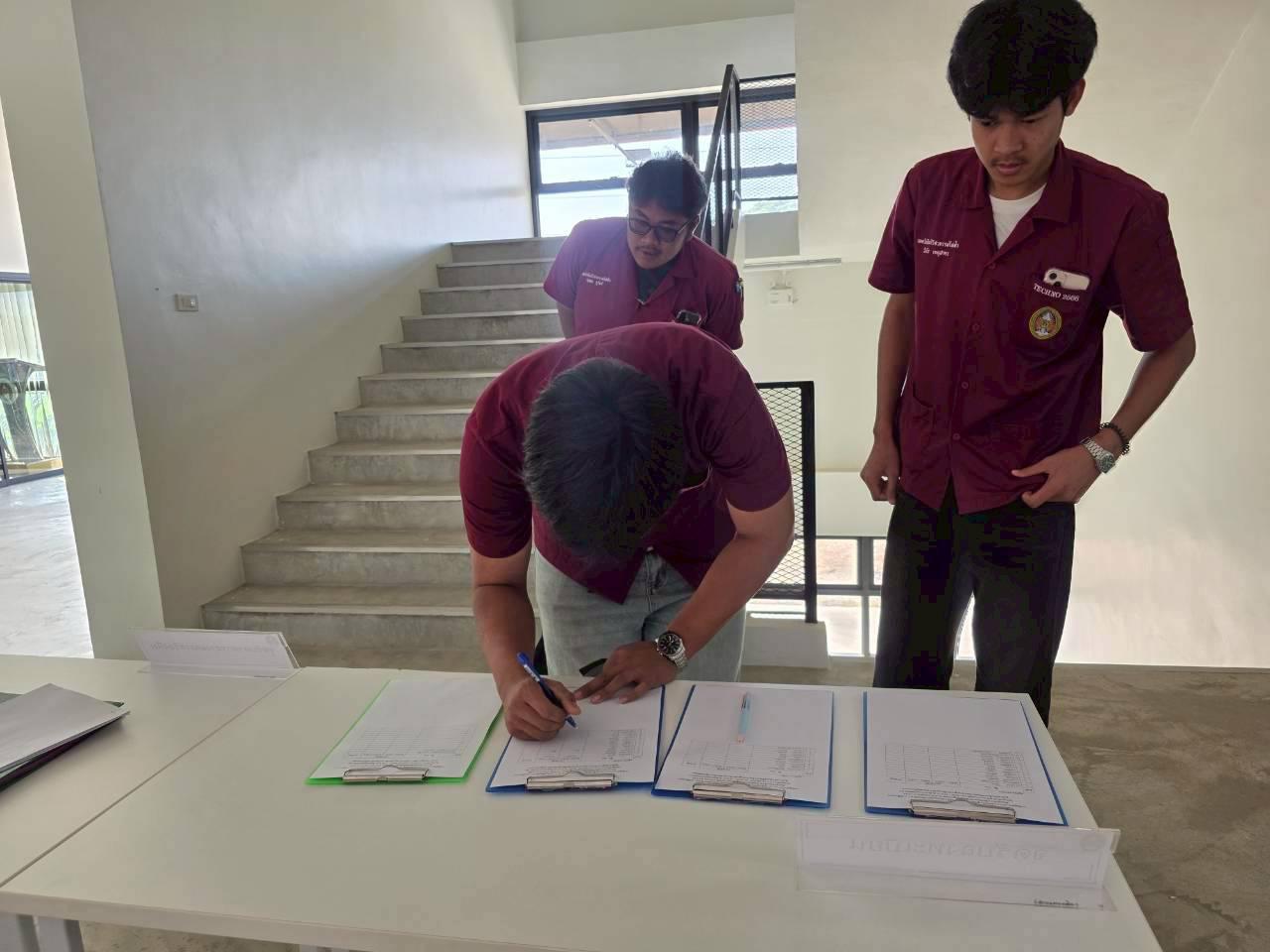 50. อบรมเชิงปฏิบัติการระบบควบคุมเครื่องจักรแบบอัตโนมัติโดยใช้ PLC ภายใต้โครงการพัฒนากำลังคนเพื่อให้สอดคล้องตามมาตรฐานสากล