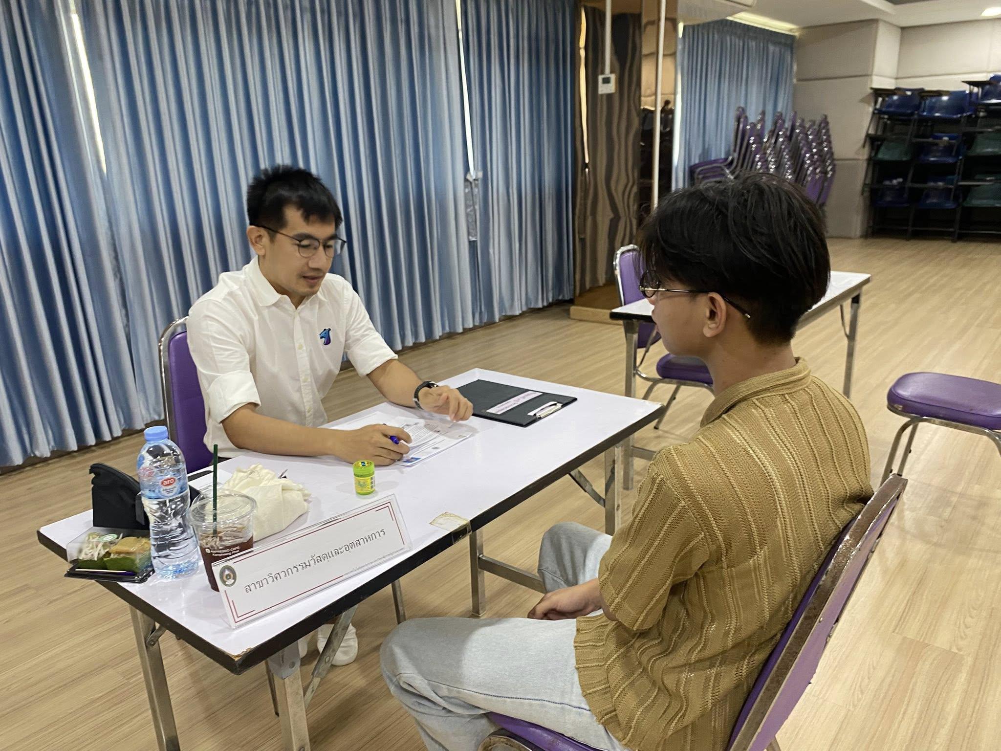 3. บรรยากาศการสอบสัมภาษณ์การรับสมัครนักศึกษาใหม่ ปีการศึกษา 2569 รอบที่ 3