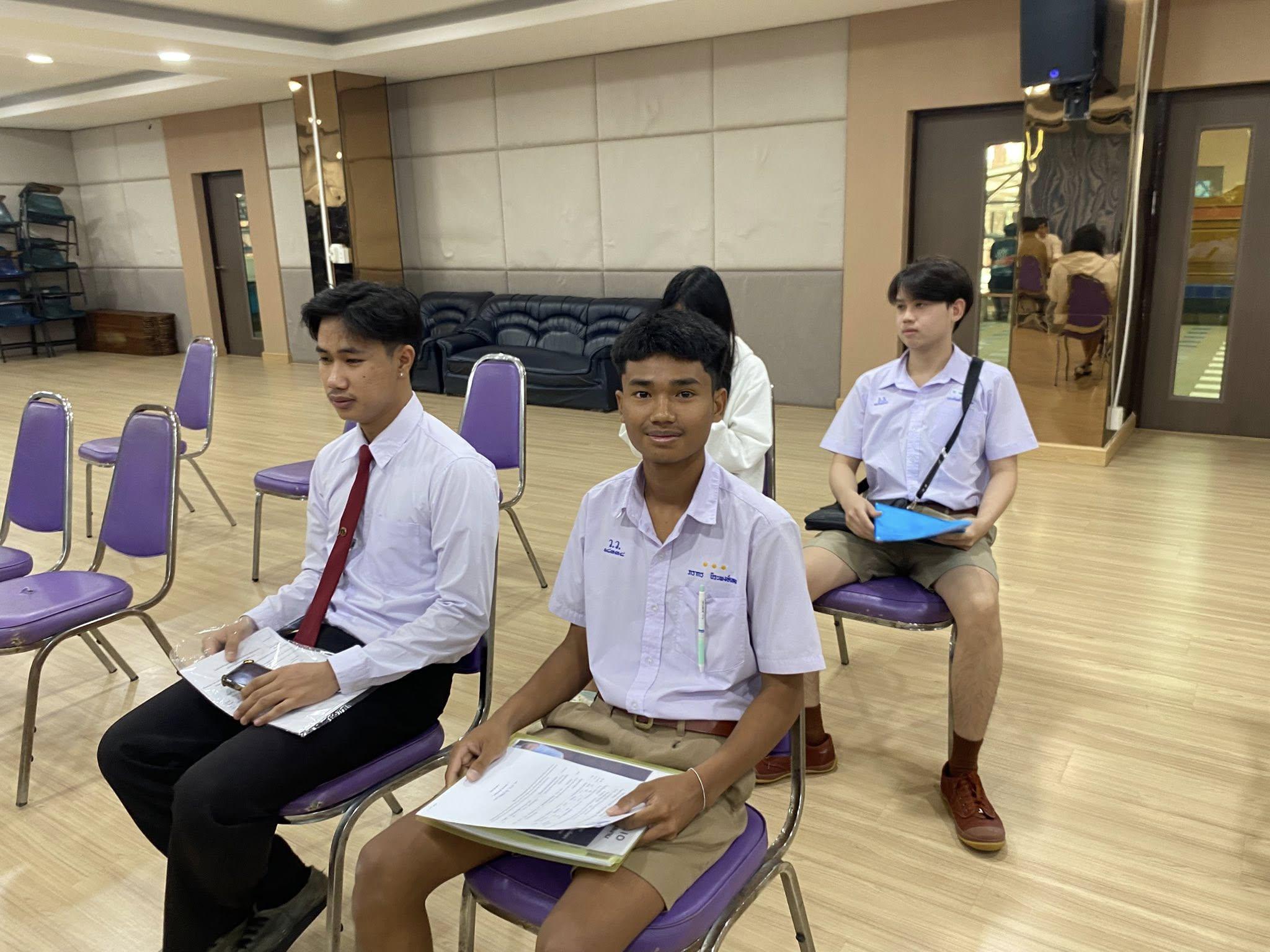 12. บรรยากาศการสอบสัมภาษณ์การรับสมัครนักศึกษาใหม่ ปีการศึกษา 2569 รอบที่ 3