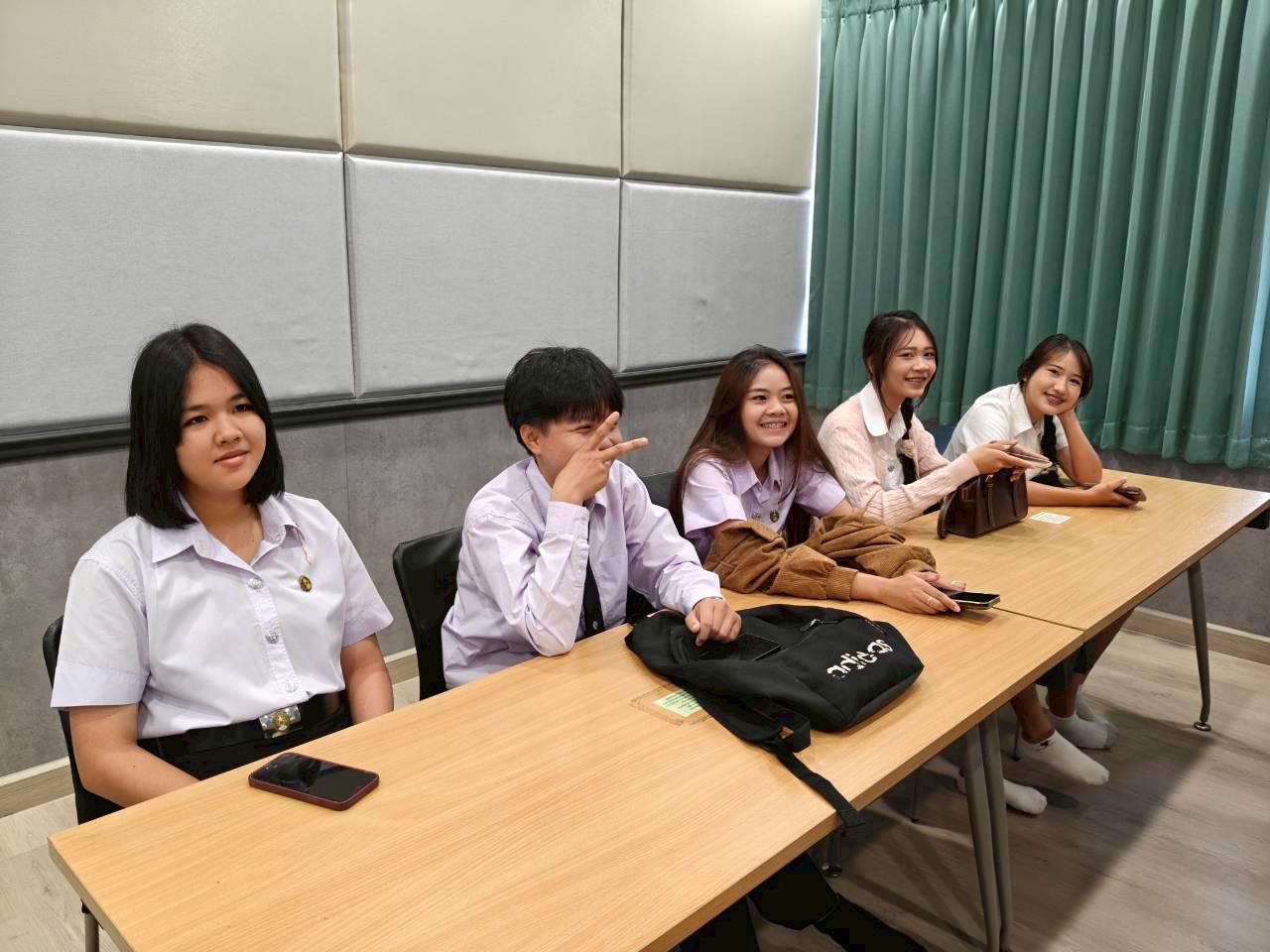 83. คณะเทคโนโลยีอุตสาหกรรม มหาวิทยาลัยราชภัฏกำแพงเพชร จัดโครงการอบรมและพัฒนาทักษะภาษาอังกฤษและมาตรฐานคอมพิวเตอร์ สำหรับนักศึกษาชั้นปีที่ 1