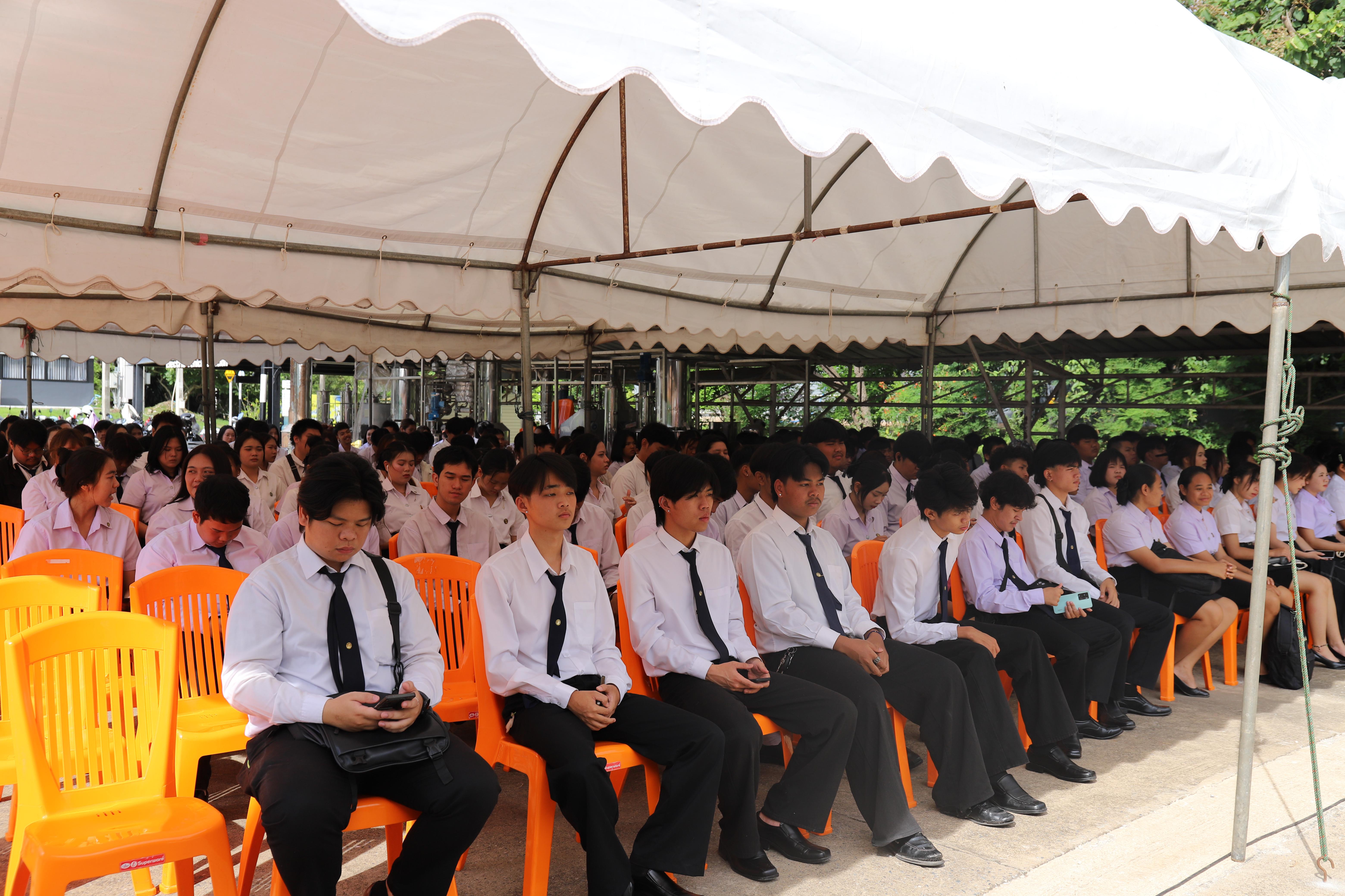 15. คณะเทคโนโลยีอุตสาหกรรม จัดพิธี ไหว้ครูช่าง บวงสรวงพระวิษณุกรรม ประจำปีการศึกษา 2569