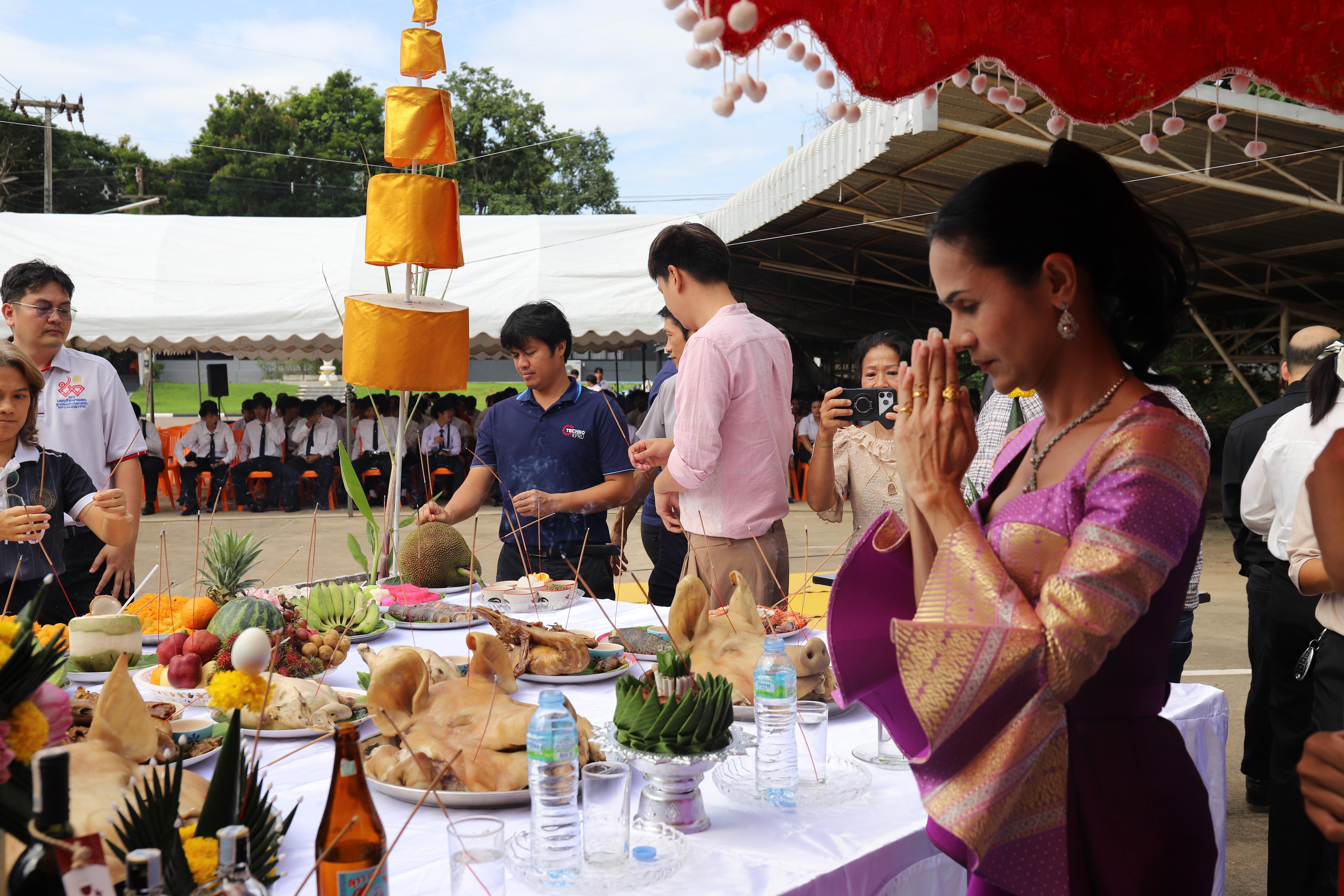 54. คณะเทคโนโลยีอุตสาหกรรม จัดพิธี ไหว้ครูช่าง บวงสรวงพระวิษณุกรรม ประจำปีการศึกษา 2569