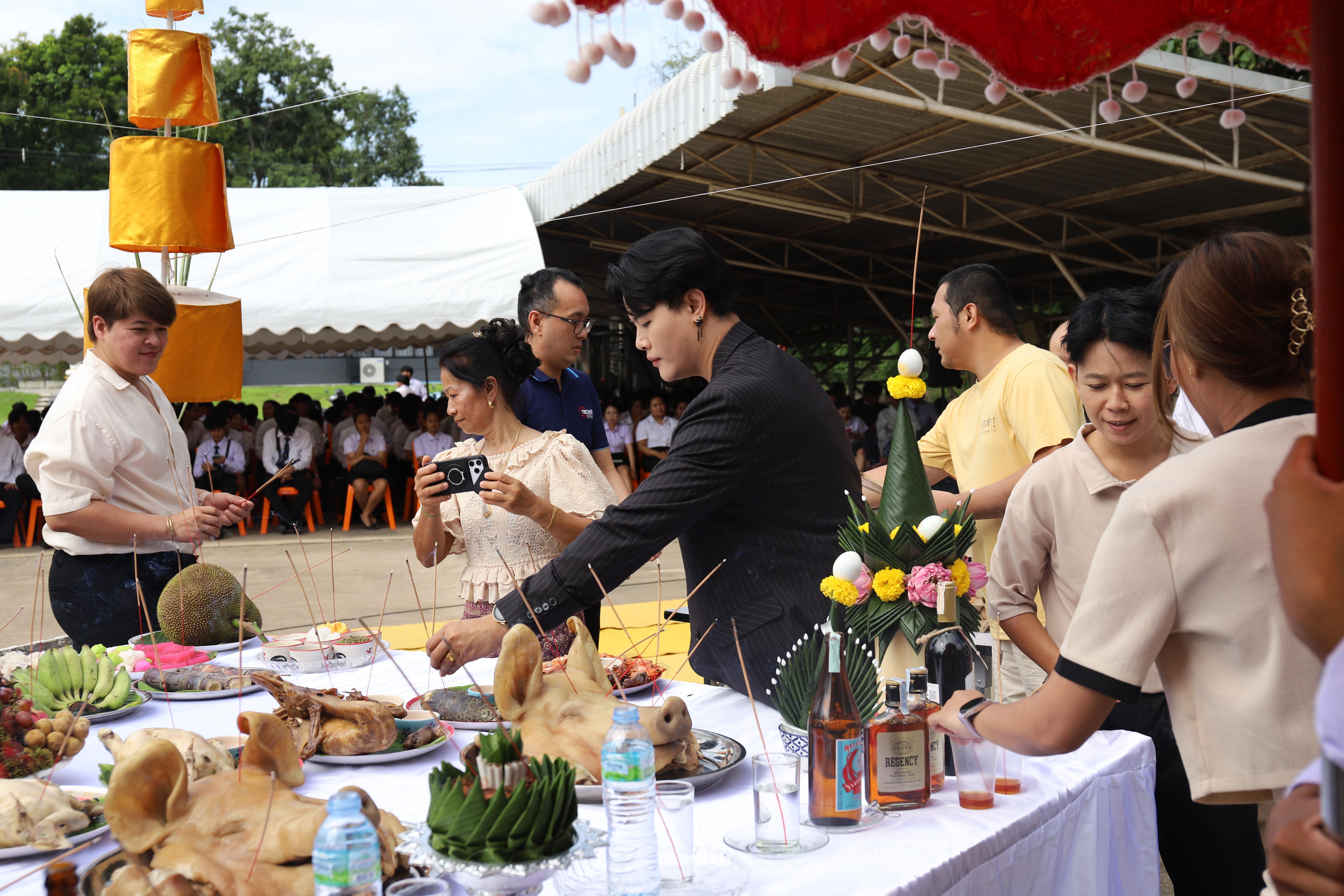 56. คณะเทคโนโลยีอุตสาหกรรม จัดพิธี ไหว้ครูช่าง บวงสรวงพระวิษณุกรรม ประจำปีการศึกษา 2569