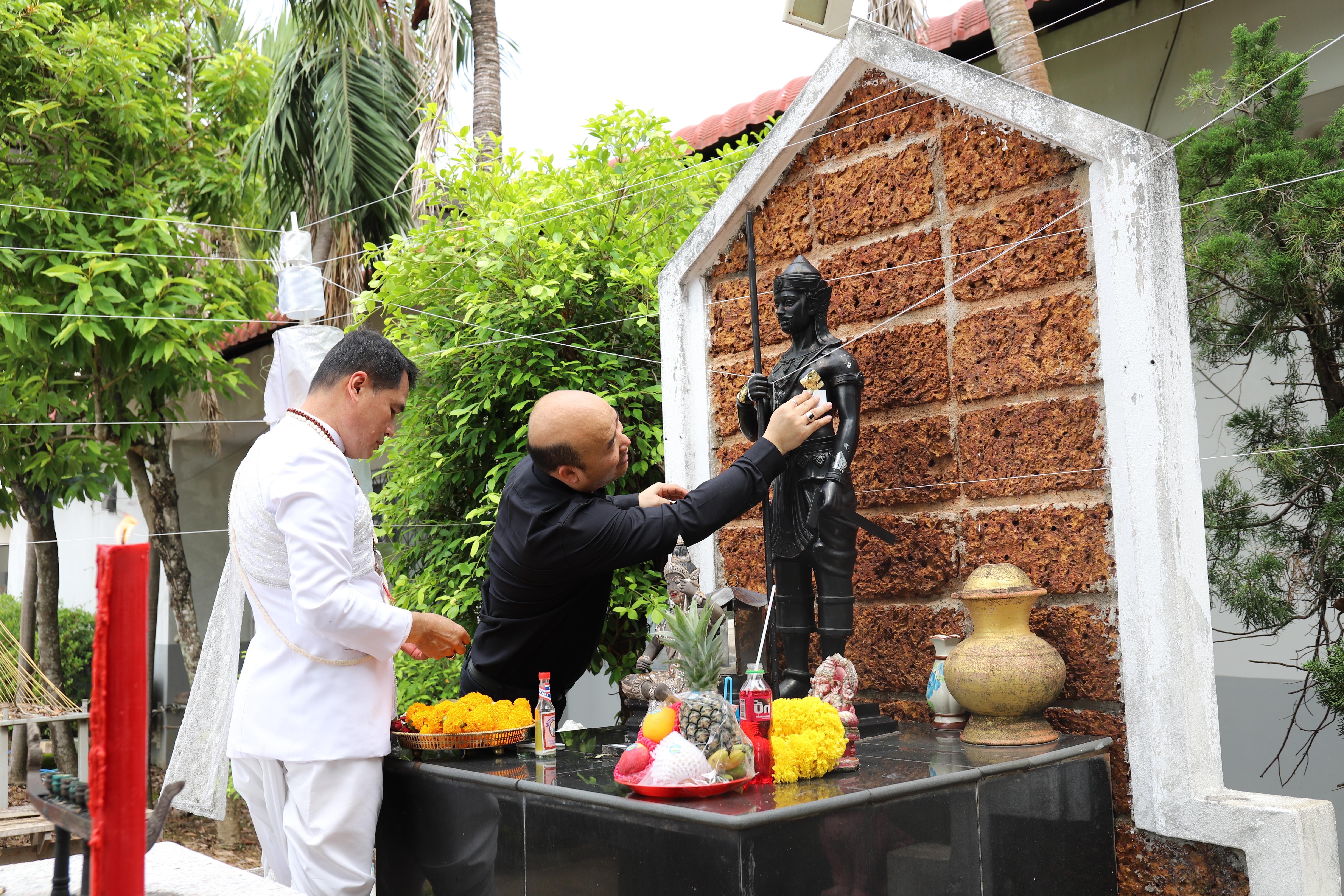 75. คณะเทคโนโลยีอุตสาหกรรม จัดพิธี ไหว้ครูช่าง บวงสรวงพระวิษณุกรรม ประจำปีการศึกษา 2569