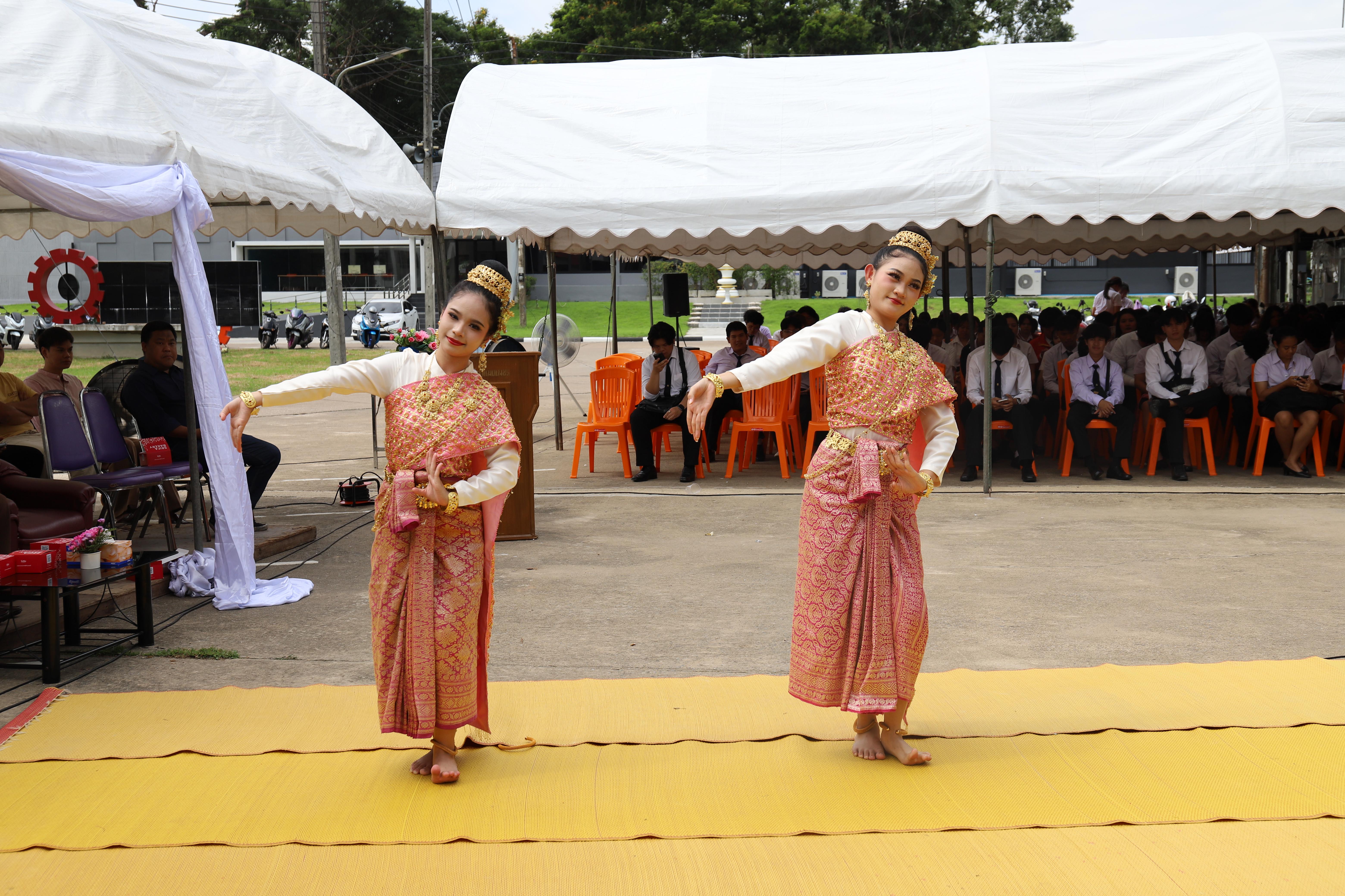 92. คณะเทคโนโลยีอุตสาหกรรม จัดพิธี ไหว้ครูช่าง บวงสรวงพระวิษณุกรรม ประจำปีการศึกษา 2569